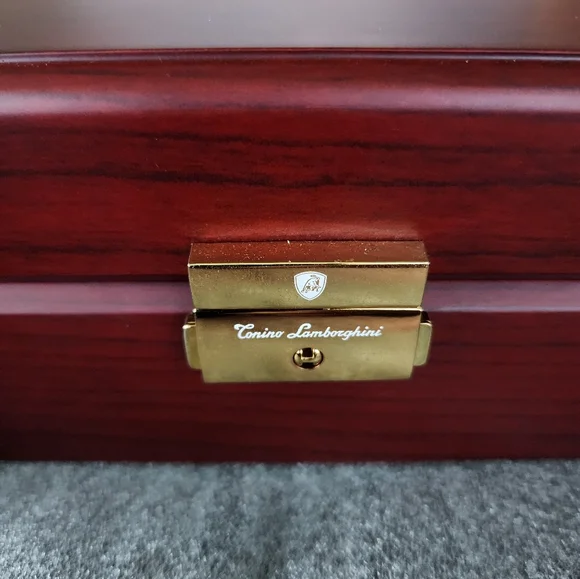 Lamborghini Watch - Picture 10 of 12